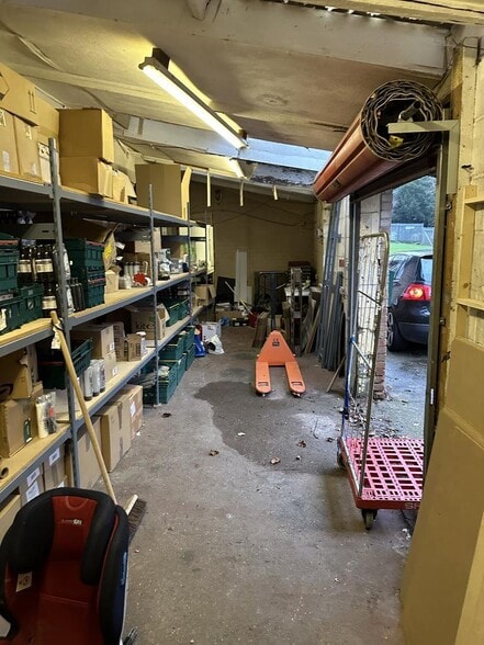 Ivy Dene Ln, East Grinstead à louer - Photo du bâtiment - Image 3 de 6