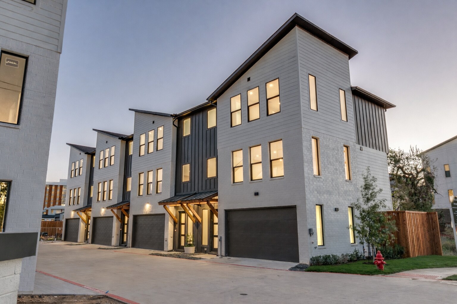 3940 Spring Valley rd, Addison, TX à vendre Photo du bâtiment- Image 1 de 26