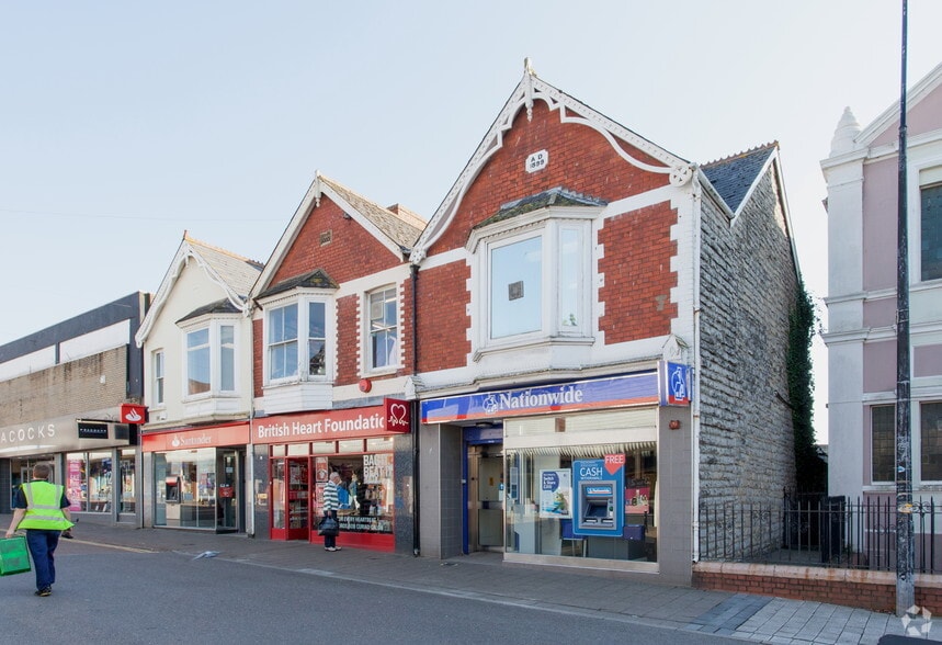 138 Holton Rd, Barry à louer - Photo du bâtiment - Image 3 de 4