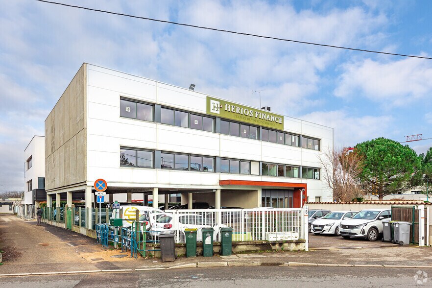 6 Chemin Des Cuers, Dardilly for sale - Primary Photo - Image 1 of 2