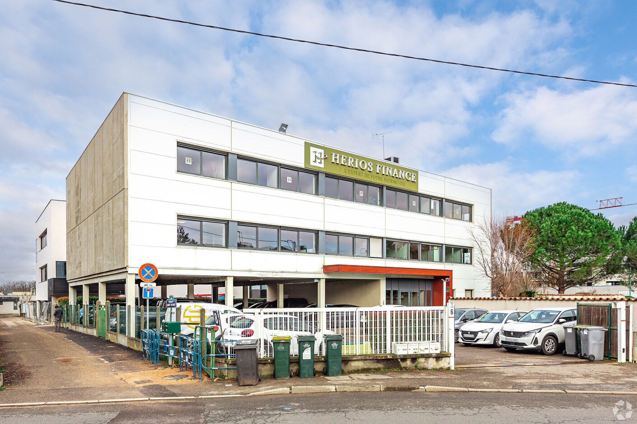 6 Chemin Des Cuers, Dardilly for sale Primary Photo- Image 1 of 3