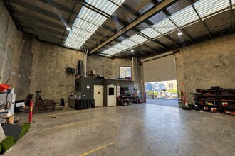 8 Loop Rd, Werribee for lease Interior Photo- Image 1 of 5