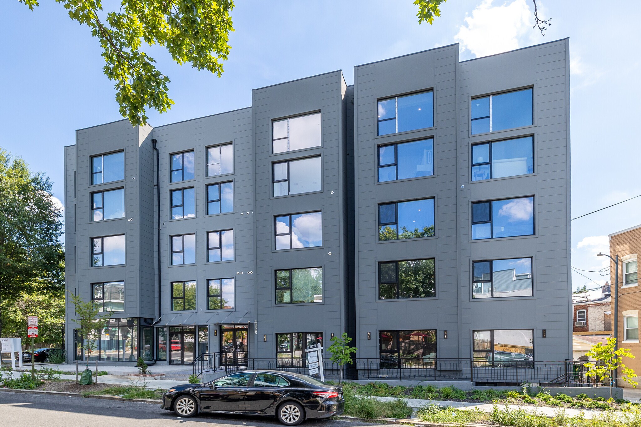 4328 Georgia Ave NW, Washington, DC à vendre Photo principale- Image 1 de 7