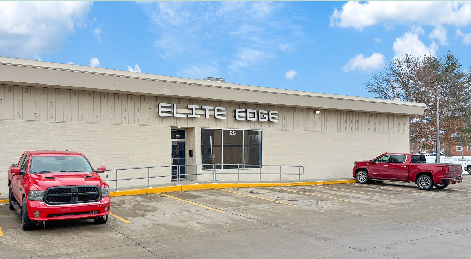 4201-4313 Fleur Dr, Des Moines, IA for lease Primary Photo- Image 1 of 9