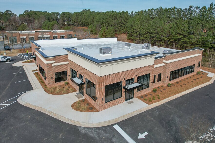 10740 Medlock Bridge Rd, Duluth, GA à louer - Photo du bâtiment - Image 1 de 3
