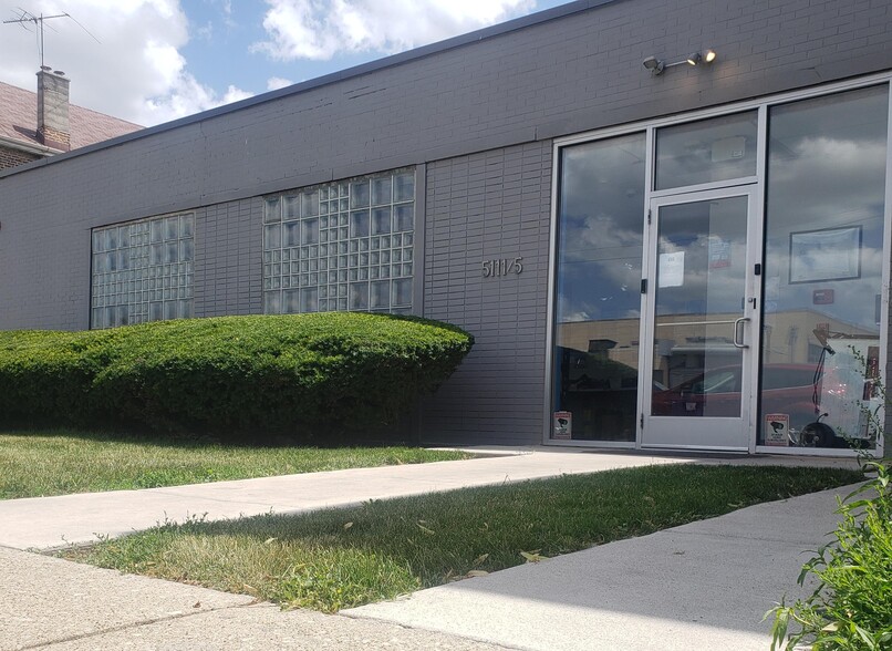 5111-5115 W Roosevelt Rd, Cicero, IL for sale - Building Photo - Image 1 of 10