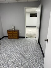 621 Lakeview Rd, Clearwater, FL for lease Building Photo- Image 1 of 2