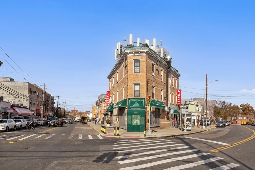 4735 Junction Blvd, Corona, NY à louer - Photo du bâtiment - Image 3 de 9