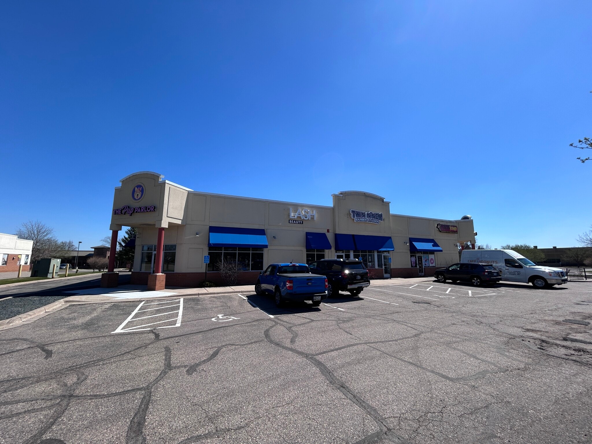 11175 N Commerce Dr, Champlin, MN for lease Primary Photo- Image 1 of 13