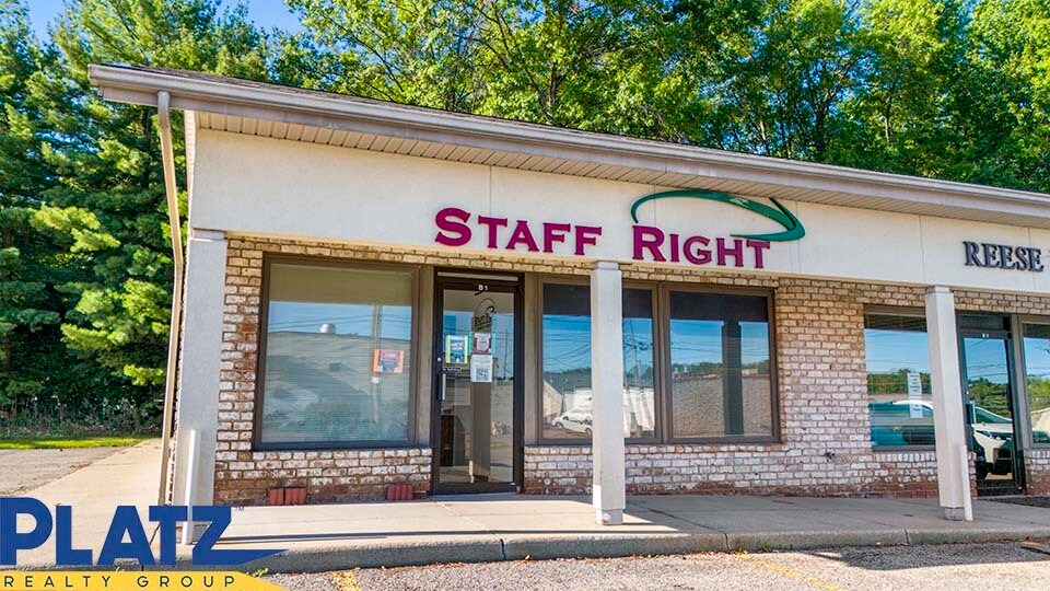 7303 West Blvd, Youngstown, OH à vendre - Photo du bâtiment - Image 1 de 16