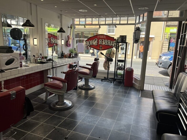 68-68a High St, Glastonbury à vendre - Photo intérieure - Image 2 de 7