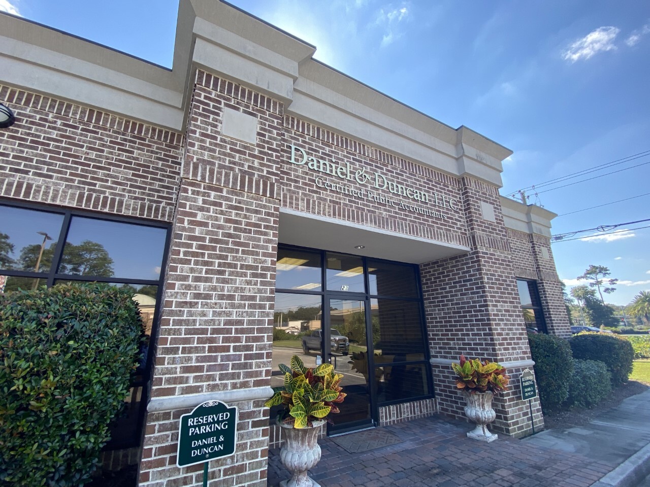 9-27 Chatham Ctr S, Savannah, GA for lease Building Photo- Image 1 of 6