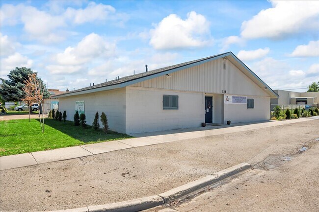 More details for 522 N 9th Ave, Caldwell, ID - Retail for Sale