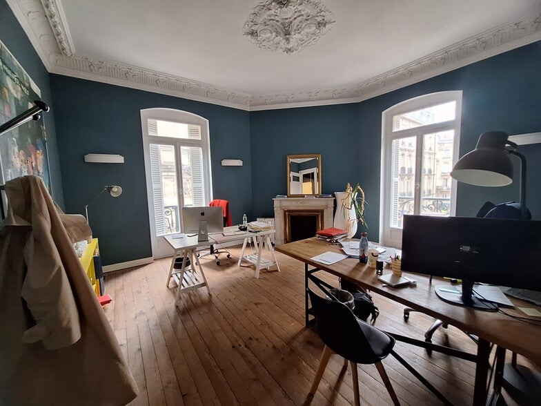 Retail in Bordeaux for sale - Building Photo - Image 1 of 19