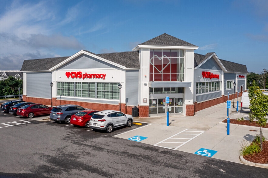 201-231 Gloucester Crossing Rd, Gloucester, MA for lease - Building Photo - Image 3 of 10