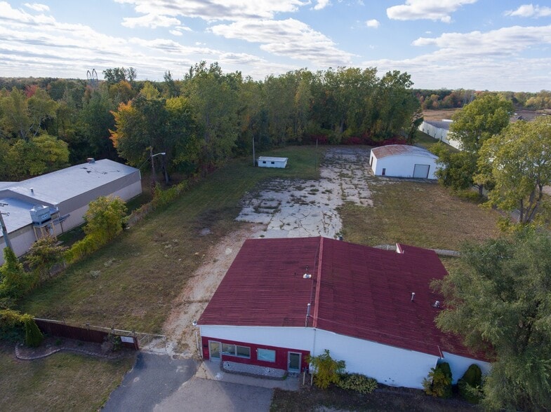 Port Huron Industrial Properties portfolio of 2 properties for sale on LoopNet.ca - Building Photo - Image 3 of 18