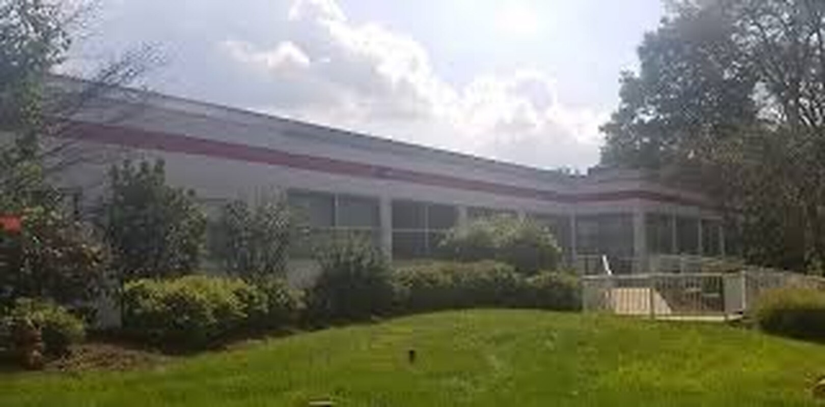 1037 Compass Cir, Greensburg, PA for lease Primary Photo- Image 1 of 2