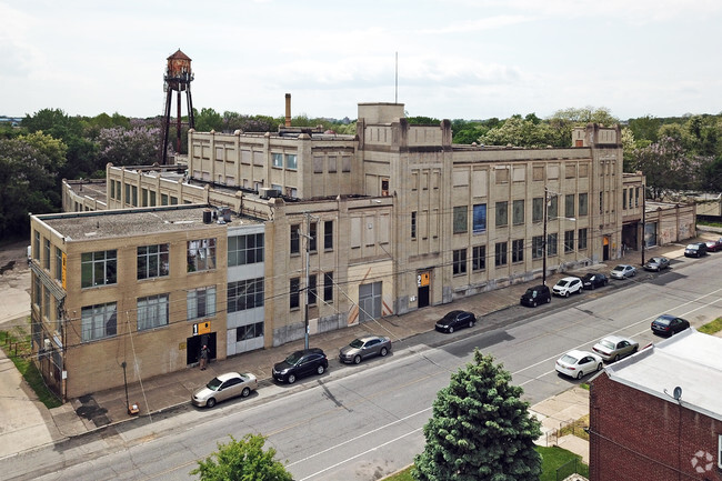 Plus de détails pour 300 E Godfrey Ave, Philadelphia, PA - Industriel à vendre