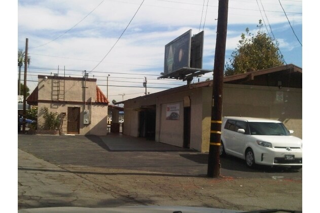 8502-8504 Telegraph Rd, Downey, CA à vendre - Photo du bâtiment - Image 3 de 4