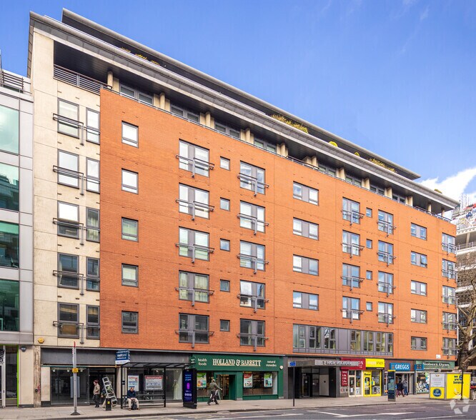 4-13 High Holborn, Londres à louer - Photo du bâtiment - Image 2 de 4