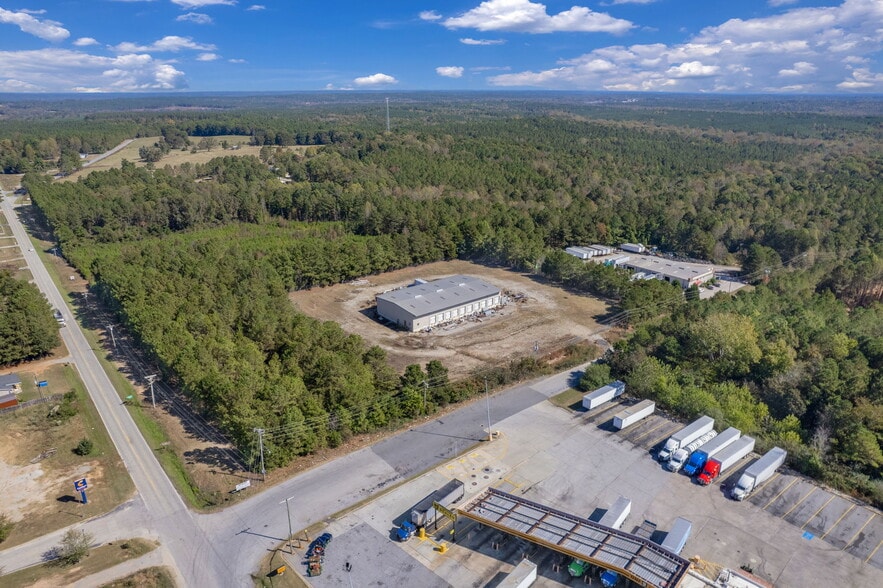 101 Commerce Ave, Clinton, SC for sale - Building Photo - Image 2 of 7