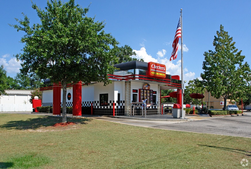 8 N Broad St, Mobile, AL for sale - Primary Photo - Image 3 of 5