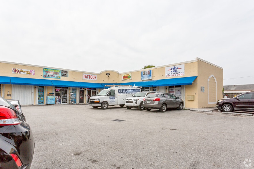 499 W 23rd St, Hialeah, FL for sale - Building Photo - Image 2 of 5