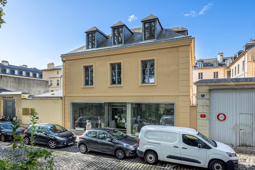 Office/Retail in Versailles for lease - Building Photo - Image 2 of 2