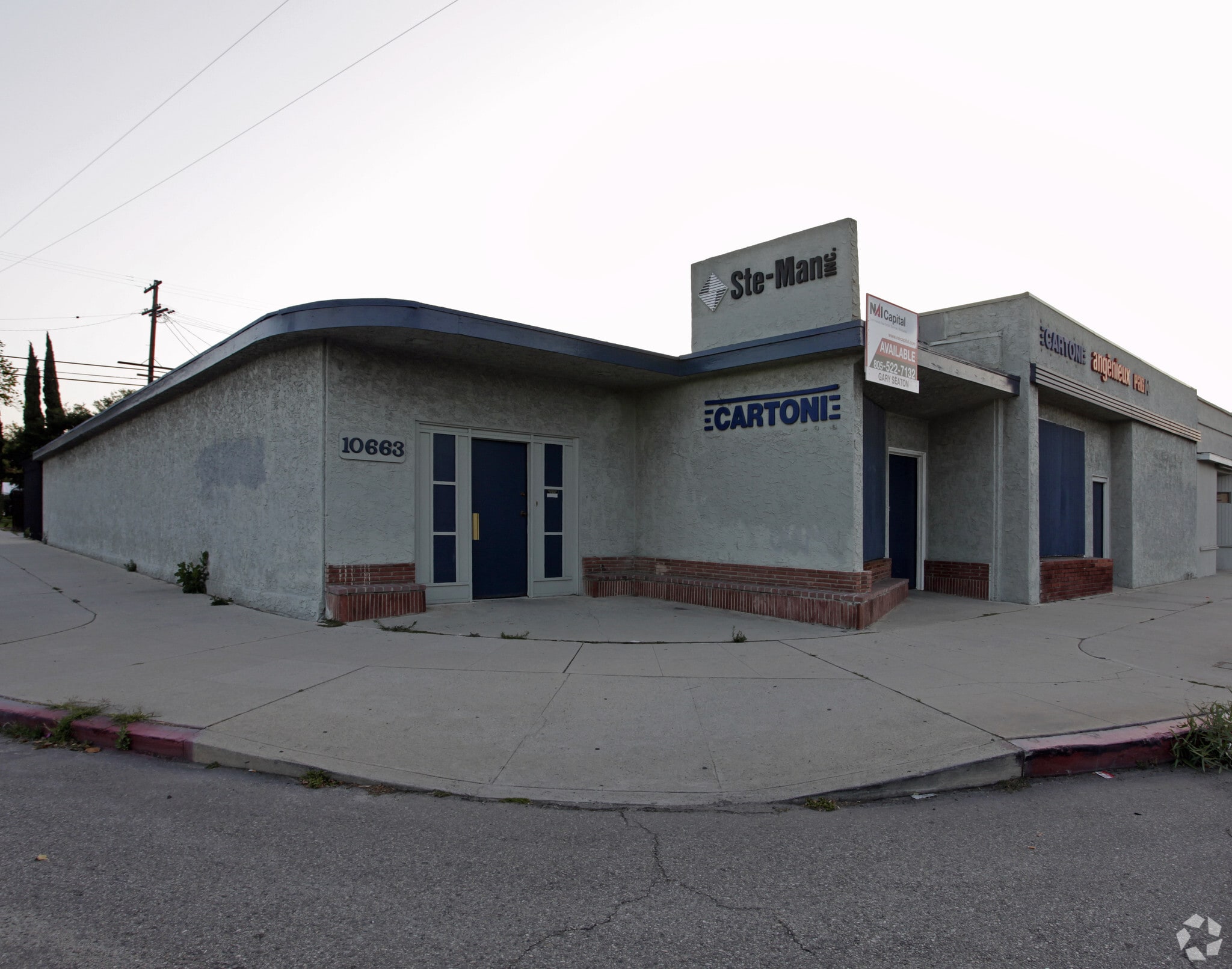 10653-10657 Burbank Blvd, North Hollywood, CA for sale Primary Photo- Image 1 of 7
