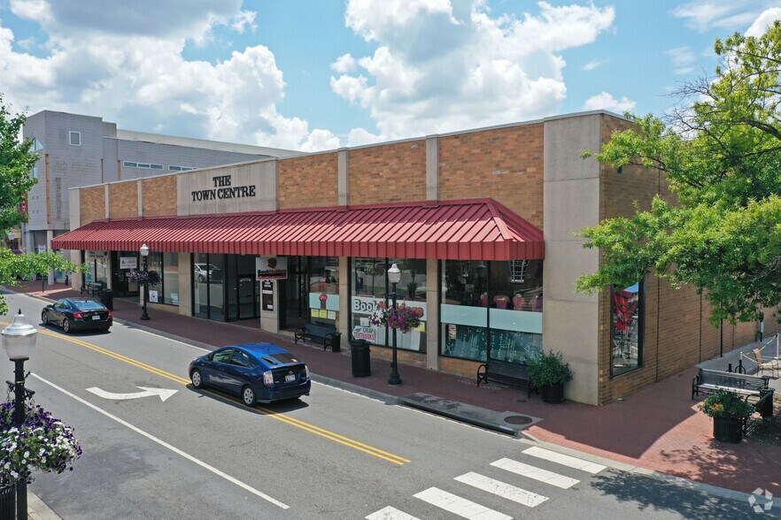 125 N Main St, Blacksburg, VA à louer - Photo du bâtiment - Image 1 de 40