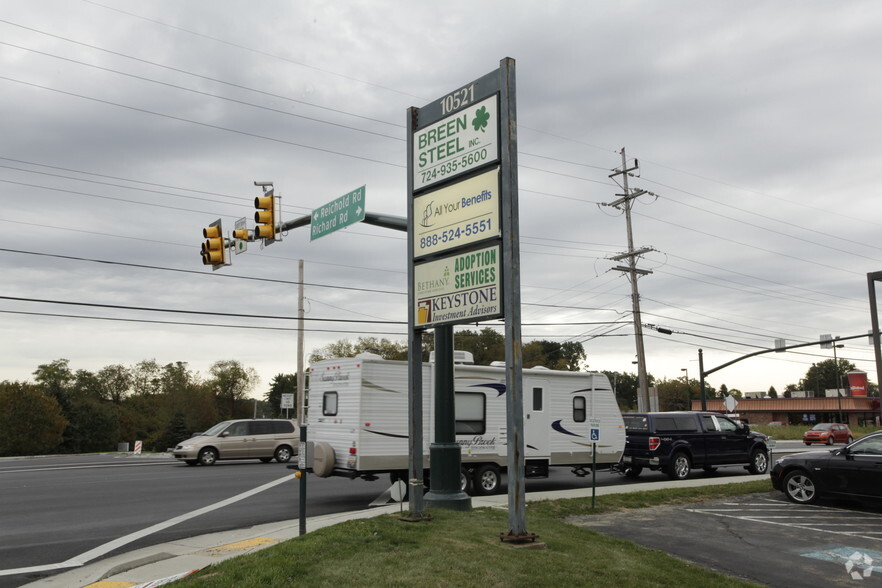 10521 Perry Hwy, Wexford, PA for lease - Building Photo - Image 3 of 4