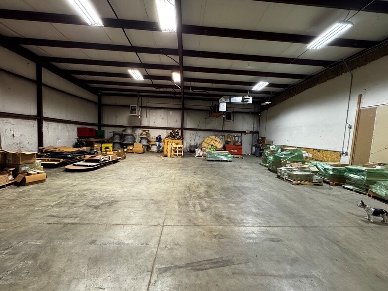 1210-1212 NW Valley Ridge Dr, Grain Vly, Grain Valley, MO for lease - Building Photo - Image 2 of 7