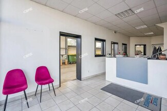 Plus de détails pour Bureau, Local d'activités à louer