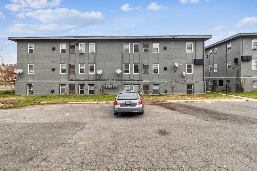 4559-4569 Benning Rd SE, Washington, DC for sale - Building Photo - Image 3 of 15