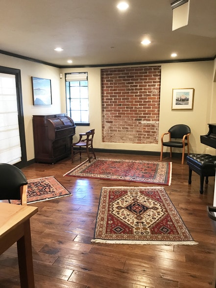 1395 San Carlos Ave, San Carlos, CA for lease - Interior Photo - Image 3 of 6