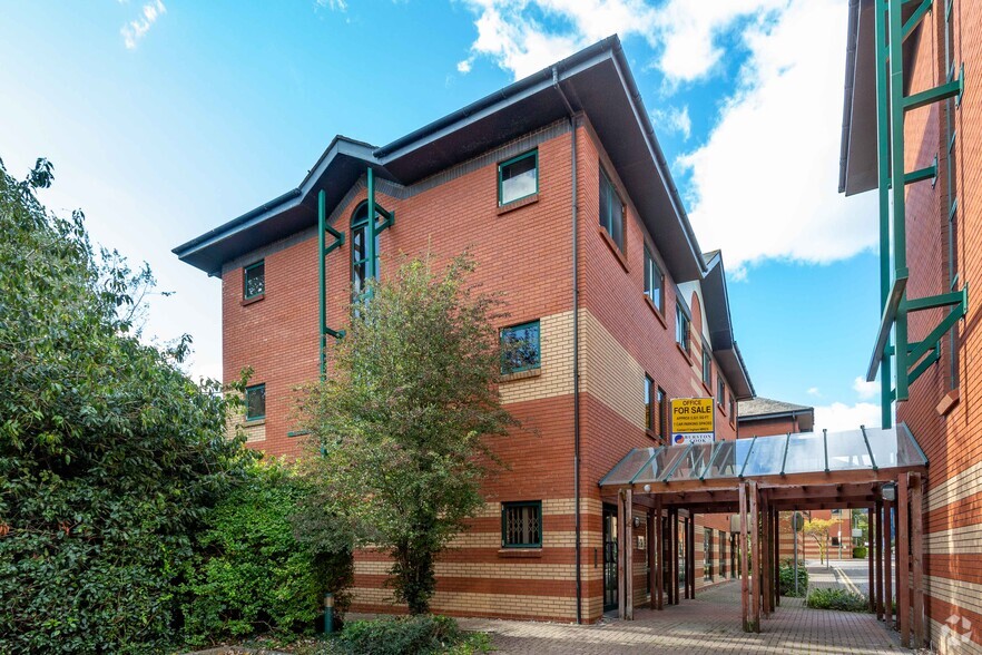 Woodlands Ln, Bradley Stoke for lease - Building Photo - Image 3 of 3