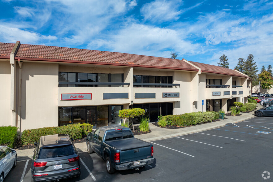 1580 Oakland Rd, San Jose, CA for lease - Primary Photo - Image 1 of 6