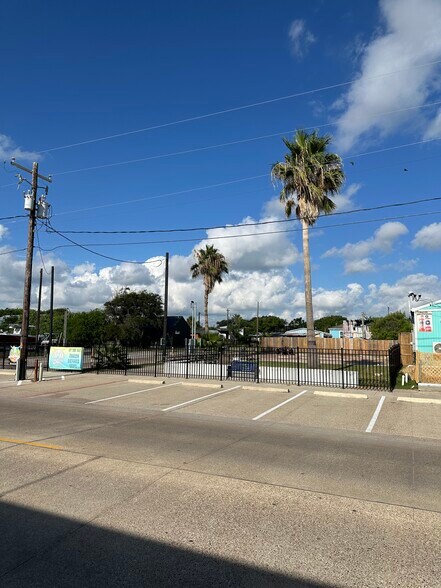 105 S. Fulton Beach, Fulton, TX for sale - Building Photo - Image 2 of 12