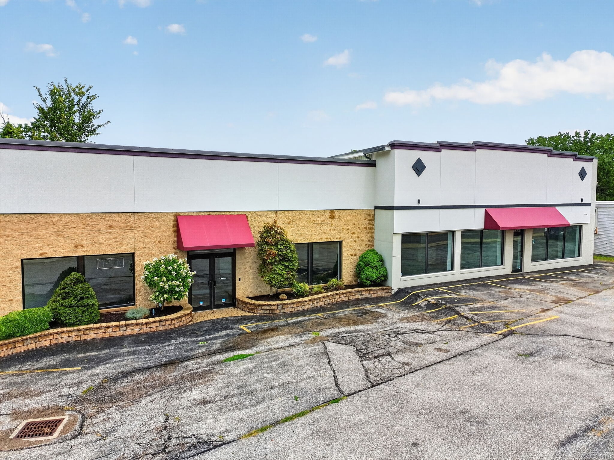 2539 W Prospect Rd, Ashtabula, OH for sale Building Photo- Image 1 of 19