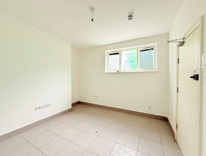 392A Camden Rd, London for lease Interior Photo- Image 2 of 3