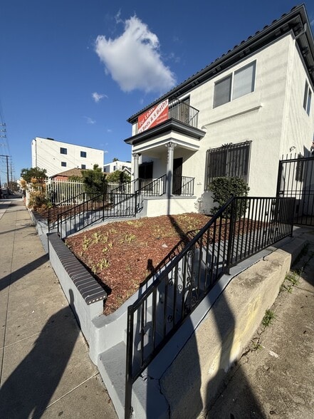 8930 S Vermont Ave, Los Angeles, CA à vendre - Photo du bâtiment - Image 3 de 67