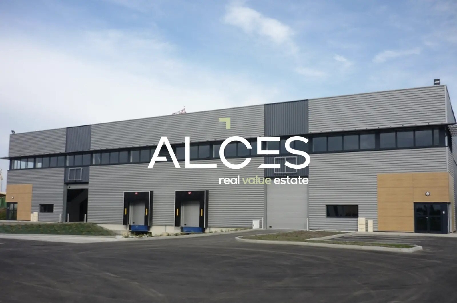 Office in Saint-Jean-d'Illac for lease Building Photo- Image 1 of 5