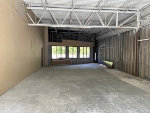 1213-1385 Rockside Rd, Parma, OH for lease Interior Photo- Image 2 of 2