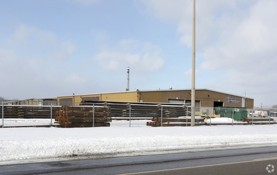 950 Industrial Rd, Cambridge, ON for lease - Building Photo - Image 2 of 5