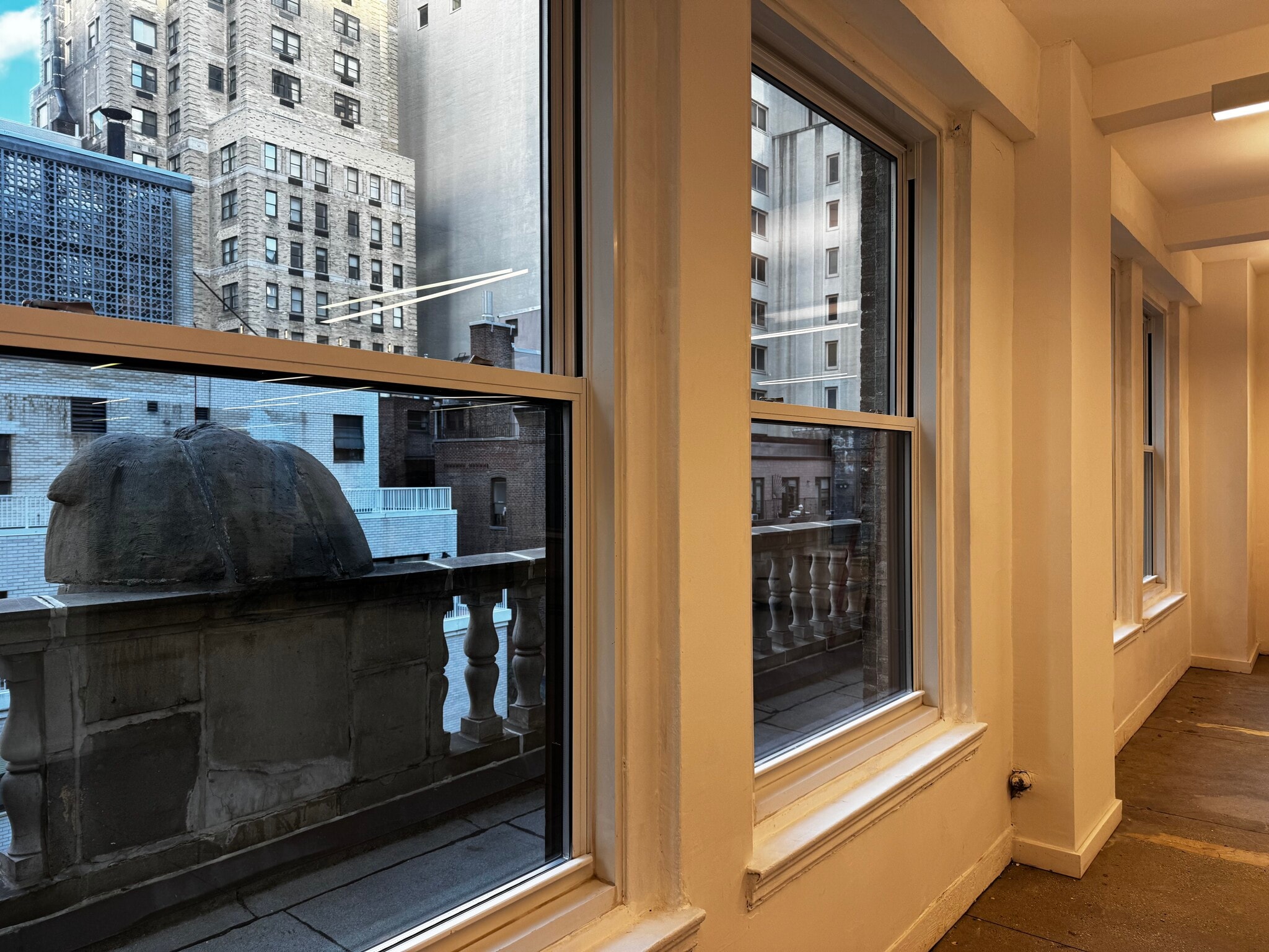 119-121 W 57th St, New York, NY for lease Interior Photo- Image 1 of 4