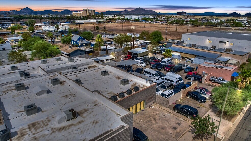 1634 E Washington St, Phoenix, AZ à vendre - Photo du bâtiment - Image 3 de 4