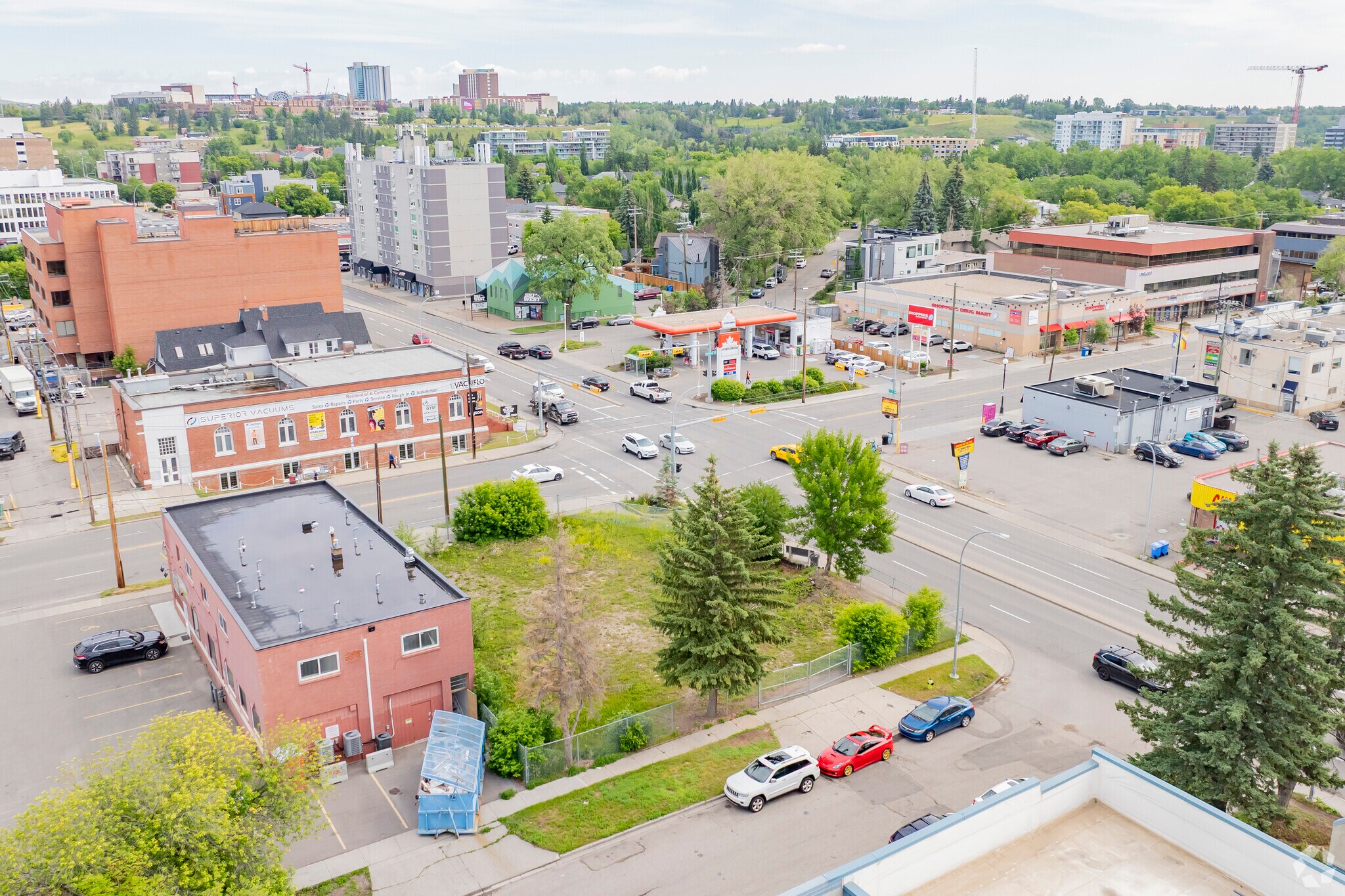 1601 Kensington Rd NW, Calgary, AB for sale Building Photo- Image 1 of 1