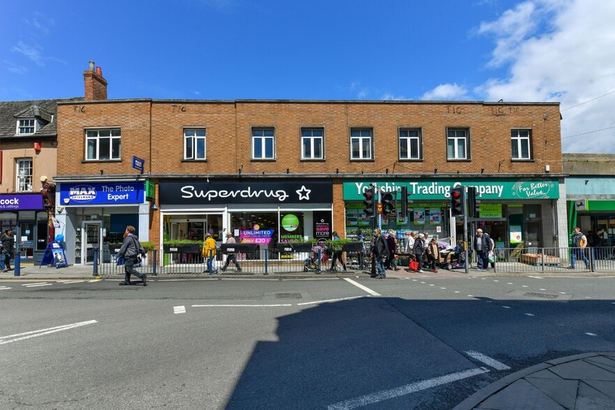 Market Place & Sherrard Street portfolio of 2 properties for sale on LoopNet.ca - Building Photo - Image 1 of 4