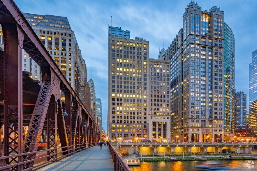 205 W Wacker Dr, Chicago, IL à vendre - Photo principale - Image 1 de 19