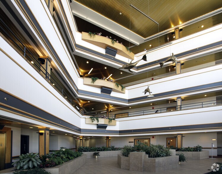 200 Metroplex Dr, Edison, NJ à louer - Hall d’entrée - Image 2 de 6